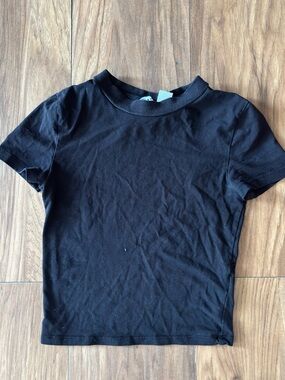 H&M Black Short-Sleeve Crewneck Tee